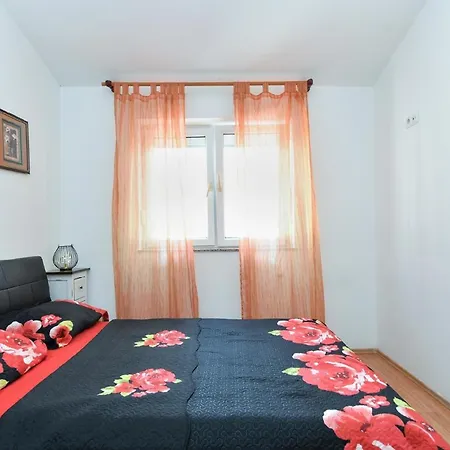 Fuer 3 Personen Ca 35 Qm In Pula, Istrien Istrische Riviera
