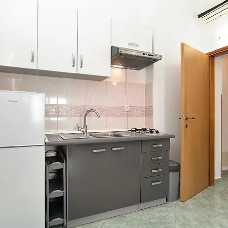 Apartament Fuer 3 Personen Ca 35 Qm In Pula, Istrien Istrische Riviera